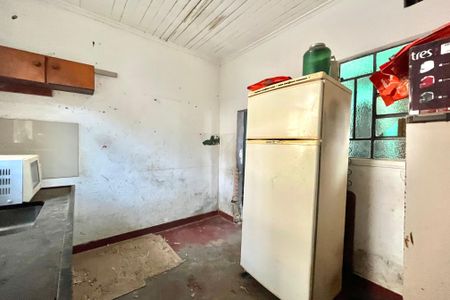 Casa à venda com 280m², 2 quartos e 6 vagasCozinha