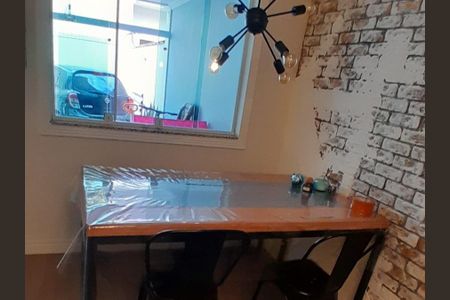 Casa de condomínio à venda com 148m², 3 quartos e 2 vagas Casa de condomínio à venda com 148m², 3 quartos e 2 vagasSala