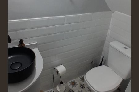 Casa de condomínio à venda com 148m², 3 quartos e 2 vagas Casa de condomínio à venda com 148m², 3 quartos e 2 vagasLavabo