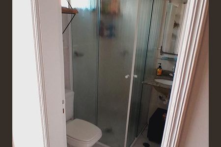 Casa de condomínio à venda com 148m², 3 quartos e 2 vagas Casa de condomínio à venda com 148m², 3 quartos e 2 vagasBanheiro da Suíte