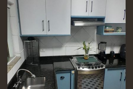 Casa de condomínio à venda com 148m², 3 quartos e 2 vagas Casa de condomínio à venda com 148m², 3 quartos e 2 vagasCozinha