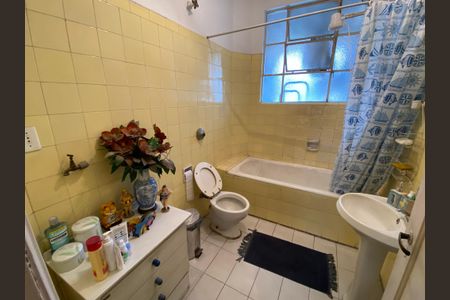 Apartamento à venda com 100m², 2 quartos e sem vaga Apartamento à venda com 100m², 2 quartos e sem vagaBanheiro