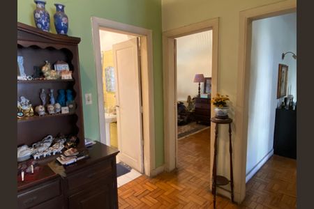 Apartamento à venda com 100m², 2 quartos e sem vaga Apartamento à venda com 100m², 2 quartos e sem vagaCorredor