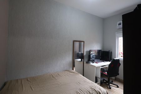 Casa à venda com 73m², 3 quartos e 2 vagasQuarto 2