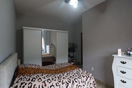 Casa à venda com 73m², 3 quartos e 2 vagasQuarto 3