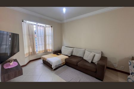 Casa de condomínio à venda com 132m², 3 quartos e 2 vagasSala