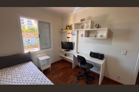 Casa de condomínio à venda com 132m², 3 quartos e 2 vagasQuarto 2