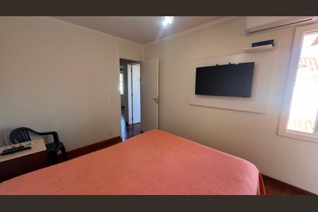 Casa de condomínio à venda com 132m², 3 quartos e 2 vagasSuíte 