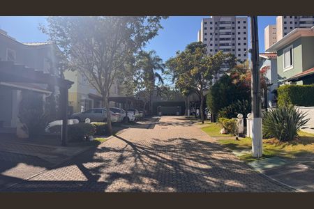 Casa de condomínio à venda com 132m², 3 quartos e 2 vagasÁrea comum