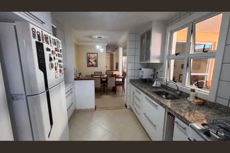 Casa de condomínio à venda com 132m², 3 quartos e 2 vagasCozinha