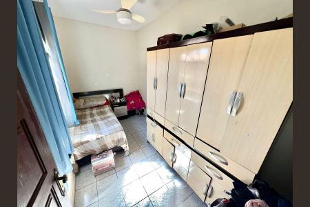 Casa à venda com 180m², 6 quartos e 4 vagasQuarto 2