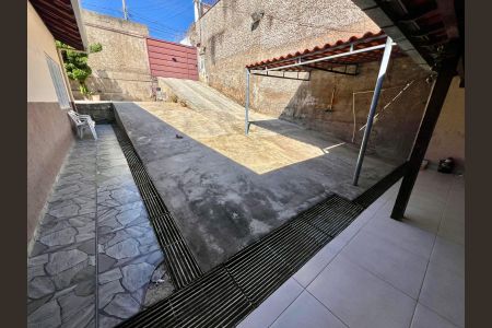 Casa à venda com 180m², 6 quartos e 4 vagasGaragem