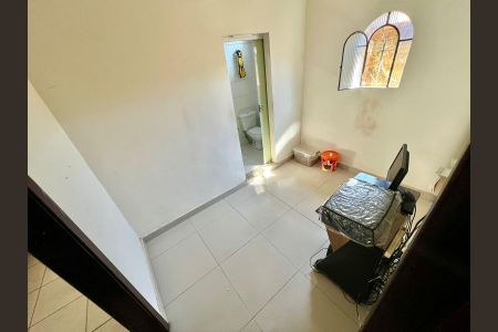 Casa à venda com 180m², 6 quartos e 4 vagasSala 2