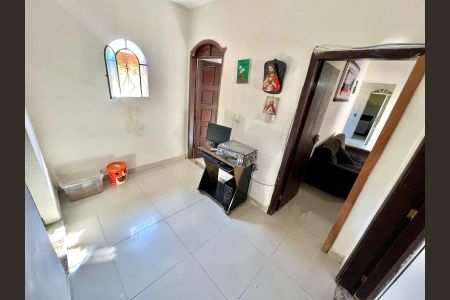 Casa à venda com 180m², 6 quartos e 4 vagasSala 2