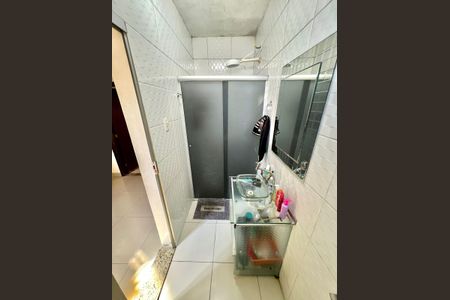 Casa à venda com 180m², 6 quartos e 4 vagasBanheiro Social 1