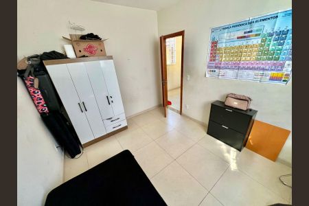 Casa à venda com 180m², 6 quartos e 4 vagasQuarto 5