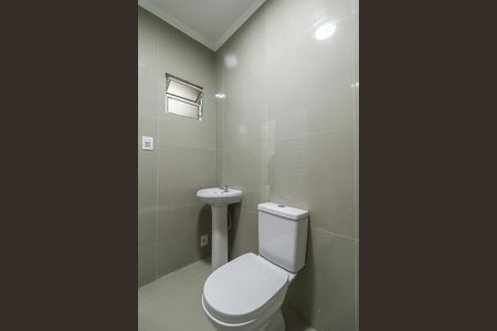 Casa à venda com 40m², 1 quarto e 2 vagasBanheiro Social