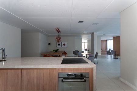 Apartamento para alugar com 130m², 3 quartos e 2 vagas Apartamento para alugar com 130m², 3 quartos e 2 vagasÁrea Comum - Salão de Festas