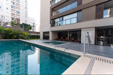 Apartamento para alugar com 130m², 3 quartos e 2 vagas Apartamento para alugar com 130m², 3 quartos e 2 vagasÁrea Comum - Piscina