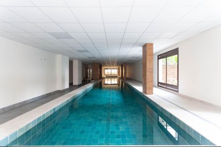 Apartamento para alugar com 130m², 3 quartos e 2 vagas Apartamento para alugar com 130m², 3 quartos e 2 vagasÁrea Comum - Piscina