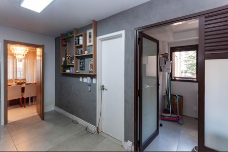 Apartamento para alugar com 130m², 3 quartos e 2 vagas Apartamento para alugar com 130m², 3 quartos e 2 vagasCozinha