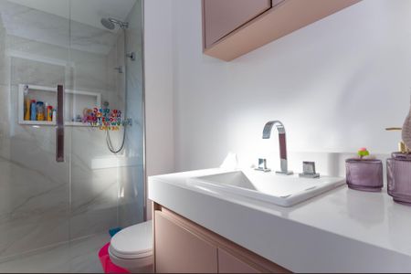 Apartamento para alugar com 130m², 3 quartos e 2 vagas Apartamento para alugar com 130m², 3 quartos e 2 vagasBanheiro Suíte 2