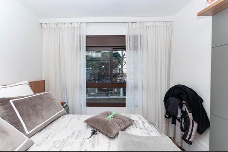 Apartamento para alugar com 130m², 3 quartos e 2 vagas Apartamento para alugar com 130m², 3 quartos e 2 vagas Suíte