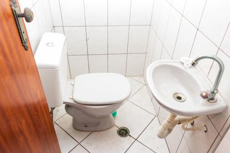 Casa à venda com 105m², 3 quartos e 2 vagasLavabo