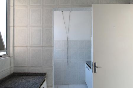 Apartamento à venda com 50m², 2 quartos e 1 vagaCozinha e Área de Serviço