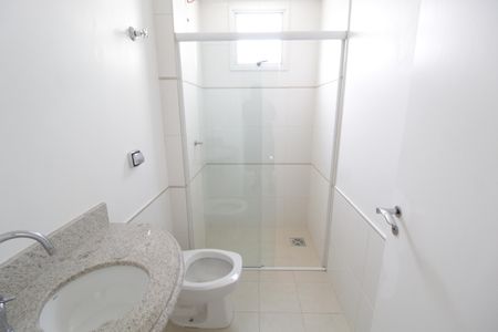 Apartamento para alugar com 180m², 3 quartos e 3 vagasBanheiro do Quarto 2