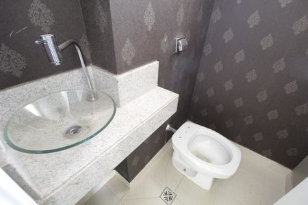 Apartamento para alugar com 180m², 3 quartos e 3 vagasLavabo