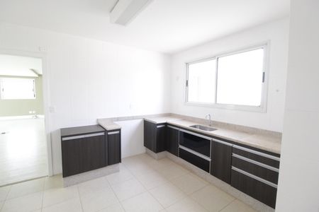 Apartamento para alugar com 180m², 3 quartos e 3 vagasCozinha