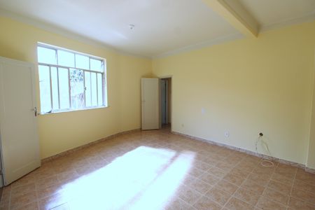 Apartamento à venda com 130m², 2 quartos e 1 vagaSala