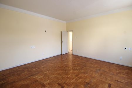 Apartamento à venda com 130m², 2 quartos e 1 vagaQuarto 2