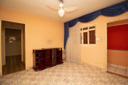 Casa à venda com 125m², 3 quartos e 2 vagas Casa à venda com 125m², 3 quartos e 2 vagasSala