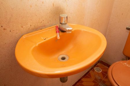 Casa à venda com 125m², 3 quartos e 2 vagas Casa à venda com 125m², 3 quartos e 2 vagasBanheiro da Suíte