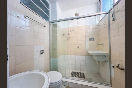 Apartamento à venda com 35m², 1 quarto e sem vaga Apartamento à venda com 35m², 1 quarto e sem vagaBanheiro da Suíte