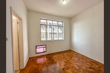 Apartamento à venda com 35m², 1 quarto e sem vaga Apartamento à venda com 35m², 1 quarto e sem vagaSuíte
