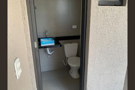 Casa de condomínio para alugar com 380m², 3 quartos e 2 vagas Casa de condomínio para alugar com 380m², 3 quartos e 2 vagasLavabo área goumet