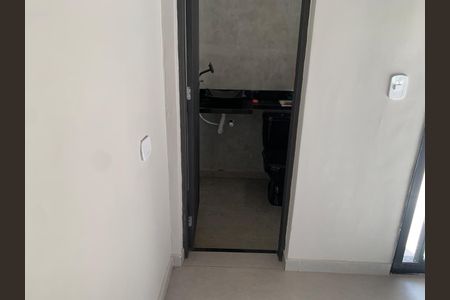 Casa de condomínio para alugar com 380m², 3 quartos e 2 vagasLavabo da sala 