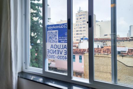 Apartamento à venda com 60m², 2 quartos e sem vagaPlaquinha