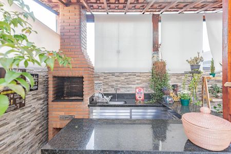 Casa à venda com 210m², 3 quartos e 5 vagasÁrea comum - Churrasqueira