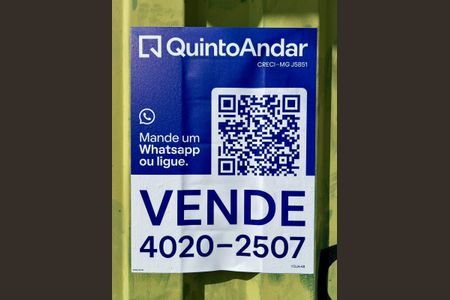 Casa à venda com 218m², 3 quartos e 2 vagasPlaquinha