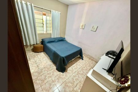 Casa à venda com 218m², 3 quartos e 2 vagasQuarto 1