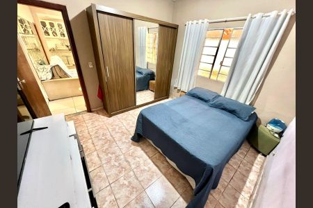 Casa à venda com 218m², 3 quartos e 2 vagasQuarto 1