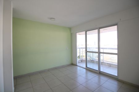 Apartamento à venda com 90m², 2 quartos e 1 vagaSala