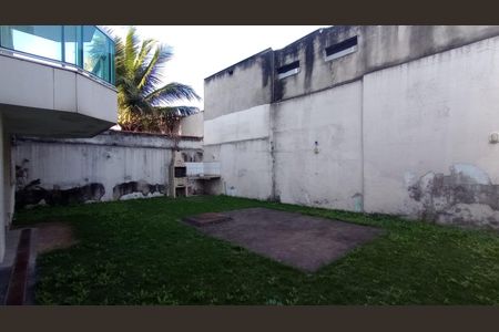 Apartamento à venda com 90m², 2 quartos e 1 vagaChurrasqueira