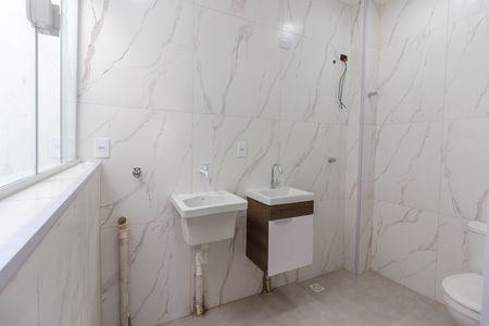 Studio para alugar com 25m², 1 quarto e sem vaga Studio para alugar com 25m², 1 quarto e sem vagaBanheiro Social