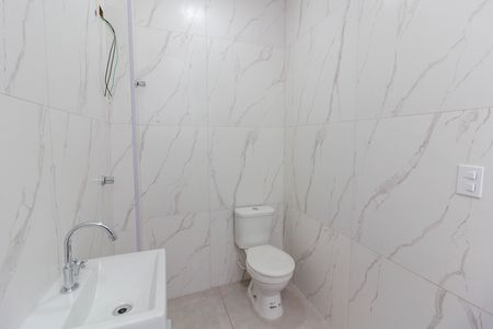 Studio para alugar com 25m², 1 quarto e sem vaga Studio para alugar com 25m², 1 quarto e sem vagaBanheiro Social