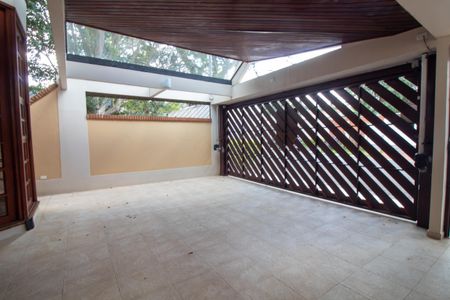 Casa à venda com 447m², 4 quartos e 2 vagasGaragem